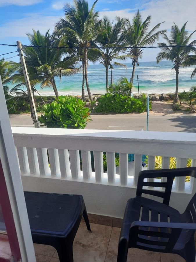 White Surfing Beach Resort Unawatuna Exteriör bild
