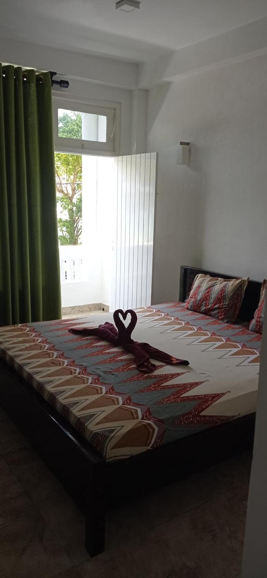 White Surfing Beach Resort Unawatuna Exteriör bild